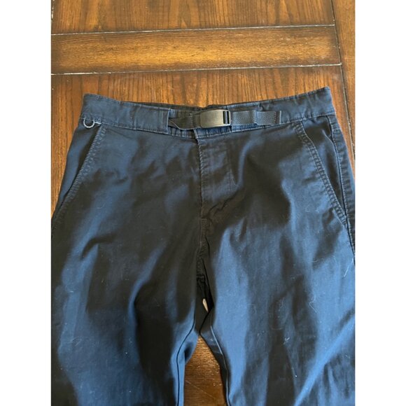 Levi's Black Flat Front Belted Women's Workwear Khaki Pants Chino Causal - Picture 2 of 8